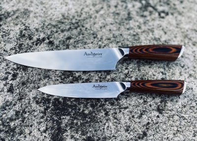 Zoom bild av Kockkniv + Skalkniv (Damaskusstål)