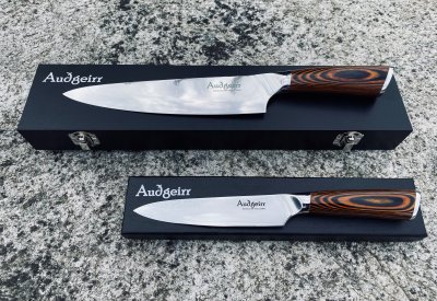 Zoom bild av Kockkniv + Skalkniv (Damaskusstål)